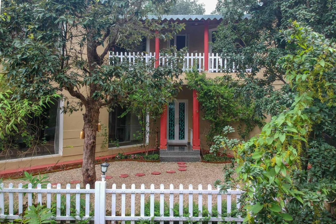 Mistletoe House By Veo - Part Of Stayvista Bhīm Tāl Екстериор снимка